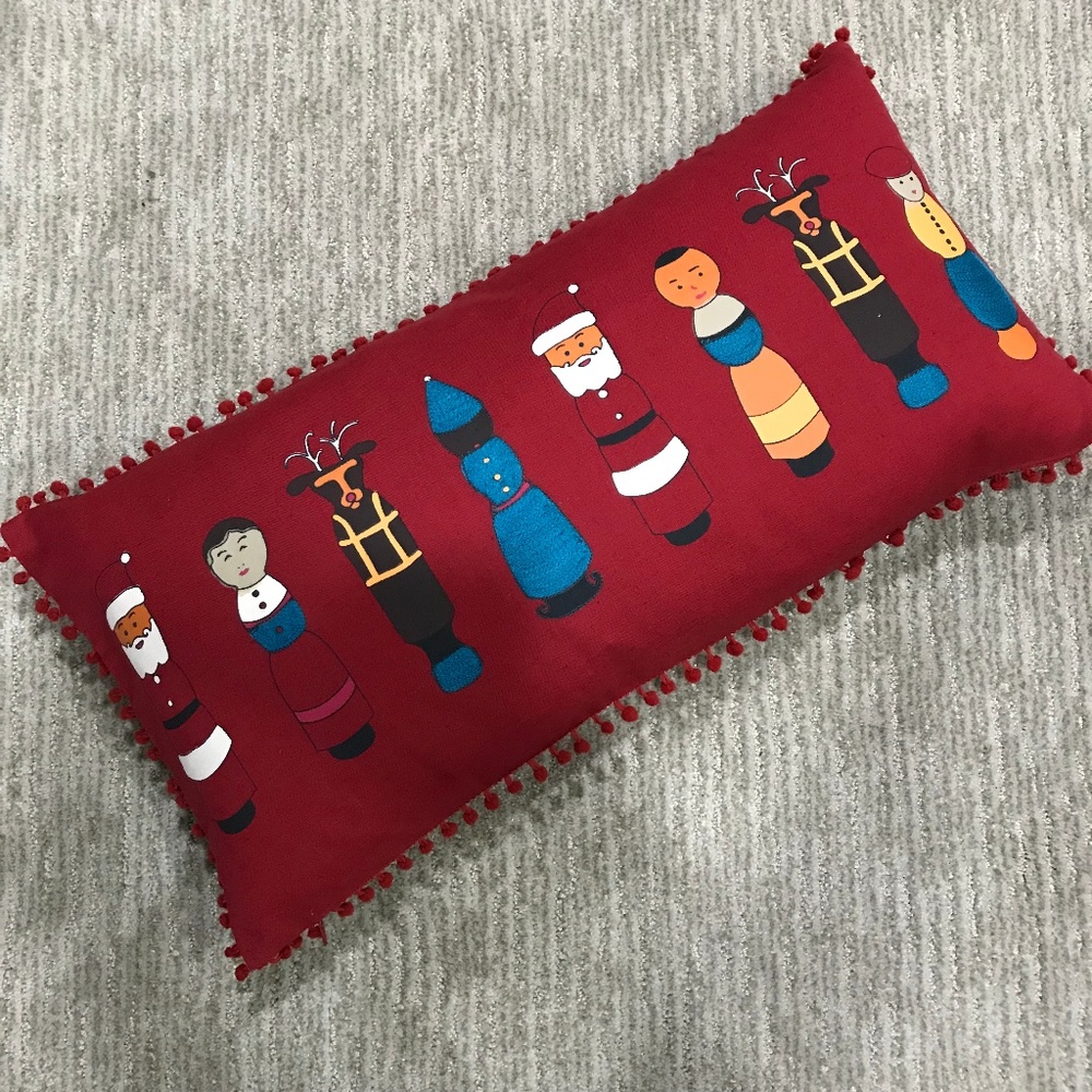 NEW RETIRED CRATE & BARREL DIVERSE WORLD HOLIDAY PILLOW